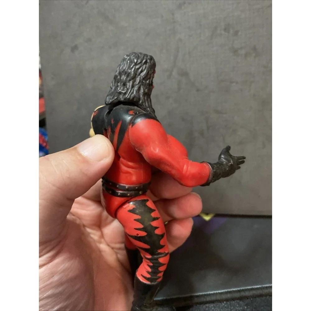 Vintage Kane WWF Attitude Era JAKKS Action Figure w/ Karate Chopping Action 1998